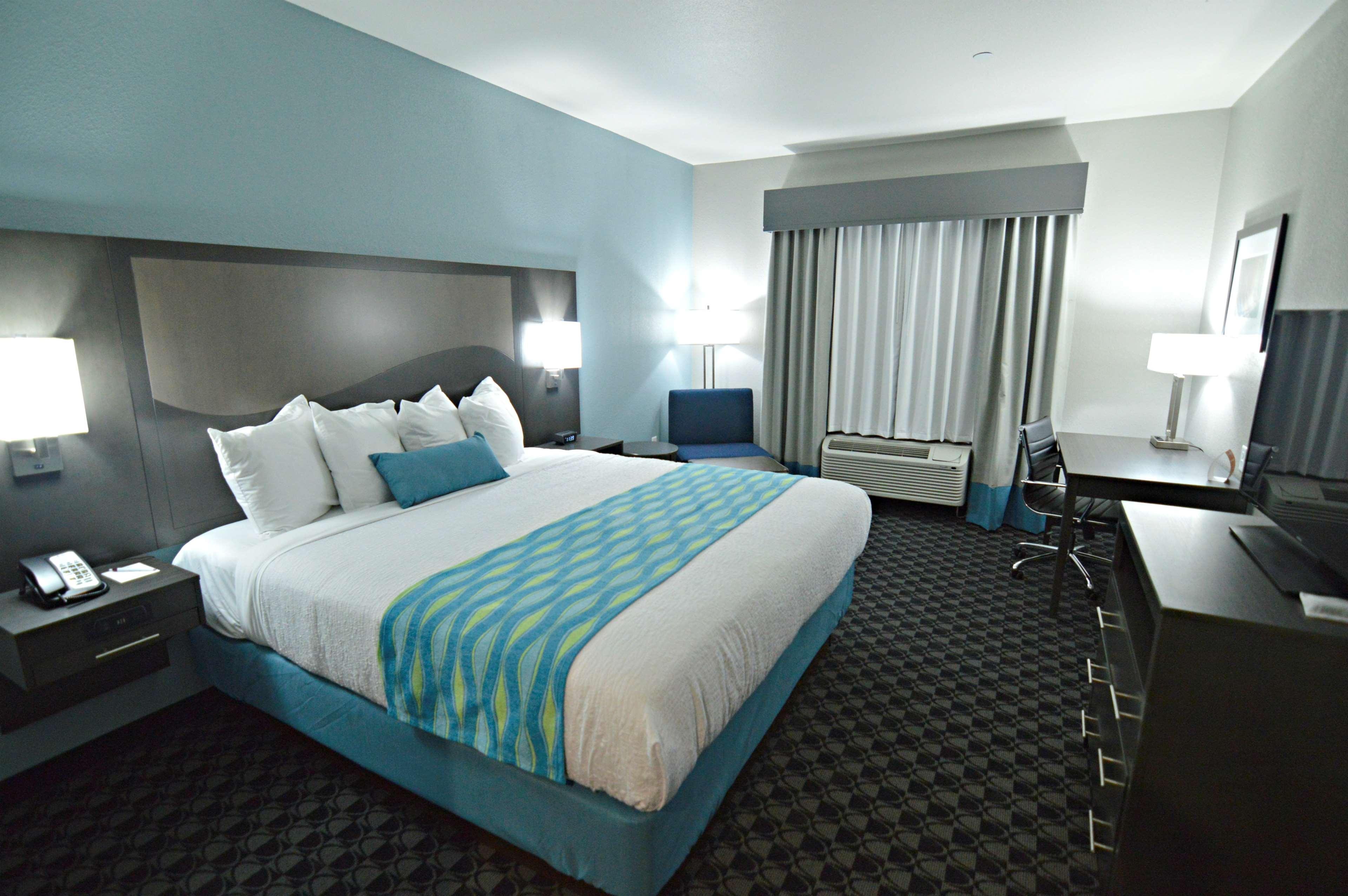 Best Western Plus Waller Hotel מראה חיצוני תמונה