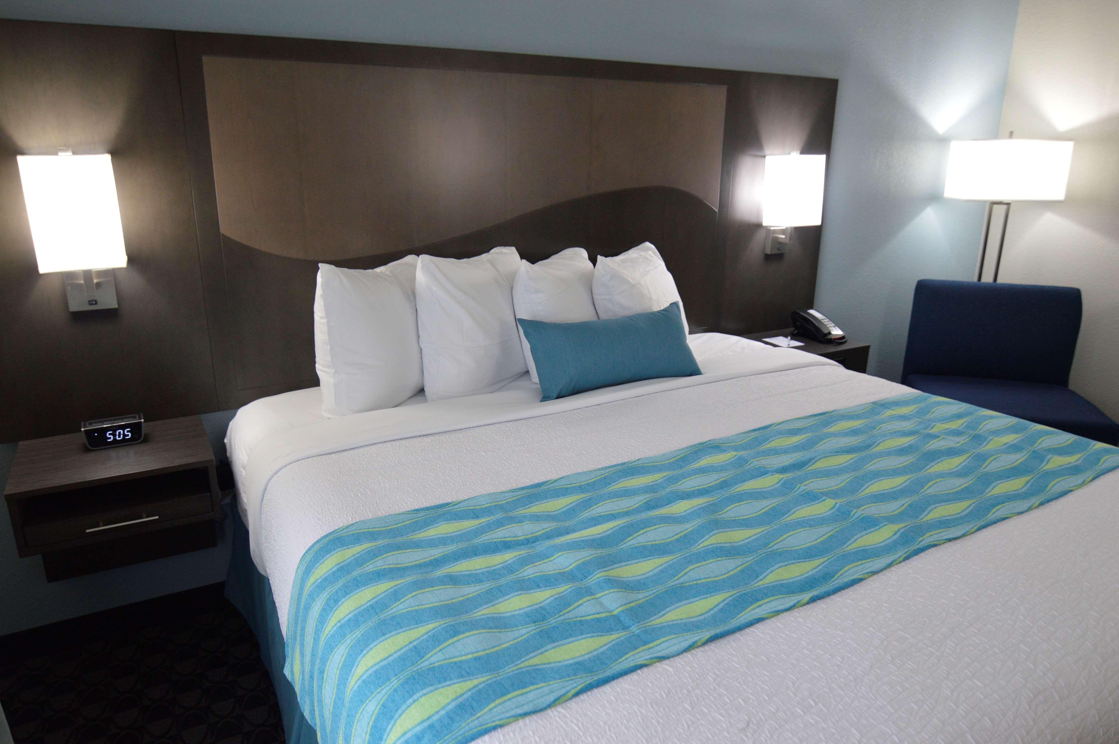 Best Western Plus Waller Hotel מראה חיצוני תמונה