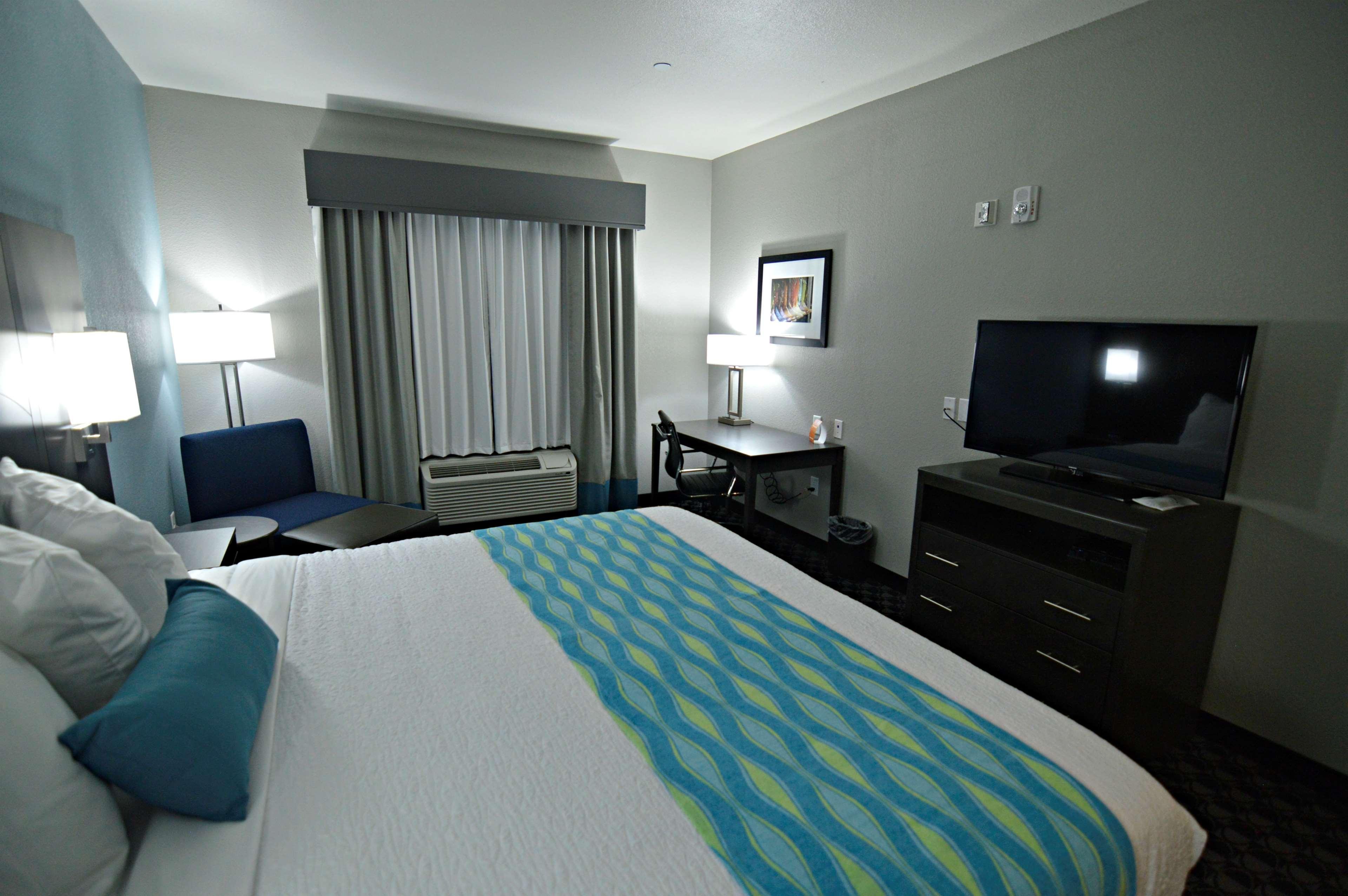 Best Western Plus Waller Hotel מראה חיצוני תמונה